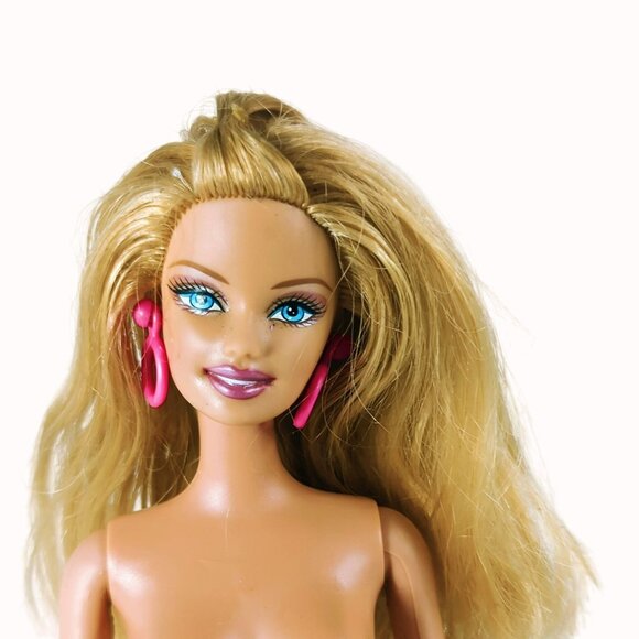 Barbie 2008 Toys R Us Exclusive Giftset - Doll Only Nude Blonde Hair Pink Earrin - Picture 7 of 7